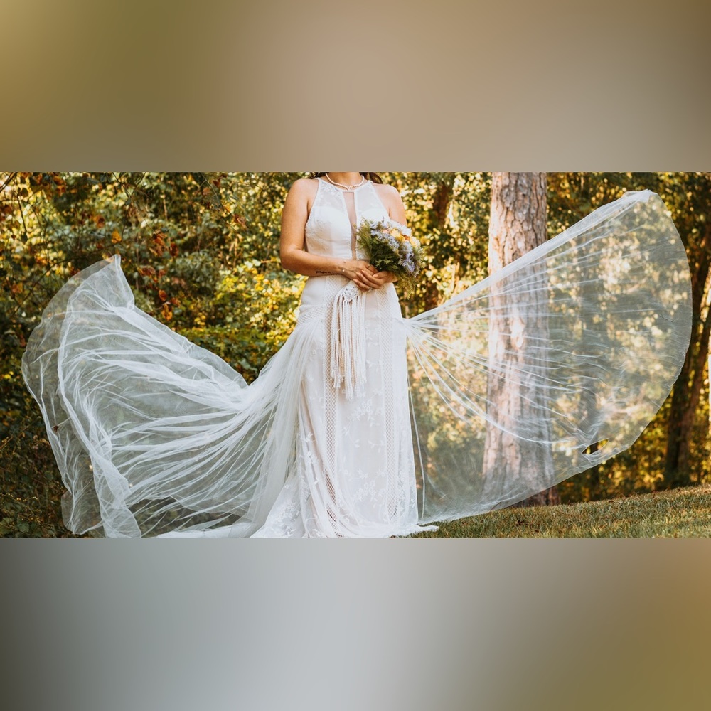 Chic Nostalgia Autumn Wedding Dress